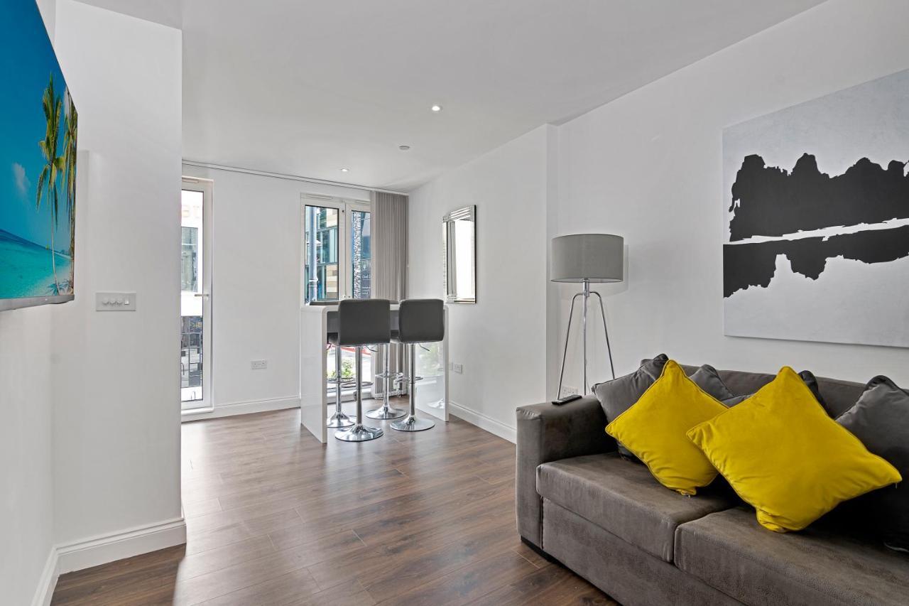 Spacious, Bright & Modern 1 & 2 Bed Apartments At Sligo House - Central Watford Уотфорд Экстерьер фото